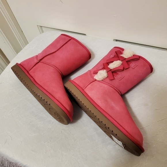 NWOB Koolaburra By UGG Suede Pink Short Boots Size 5 - Picture 5 of 10